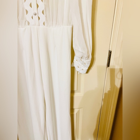 THE SANG stark White Jumpsuit. Size MEDIUM. NWOT. Xtra buttons Attached. - Picture 6 of 13